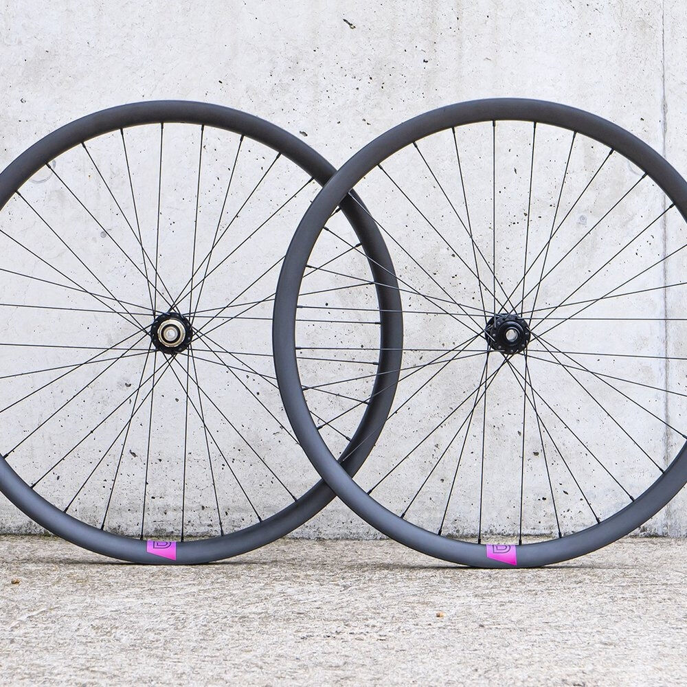 Basic Bikes Carbon LRS MTB Black Matt