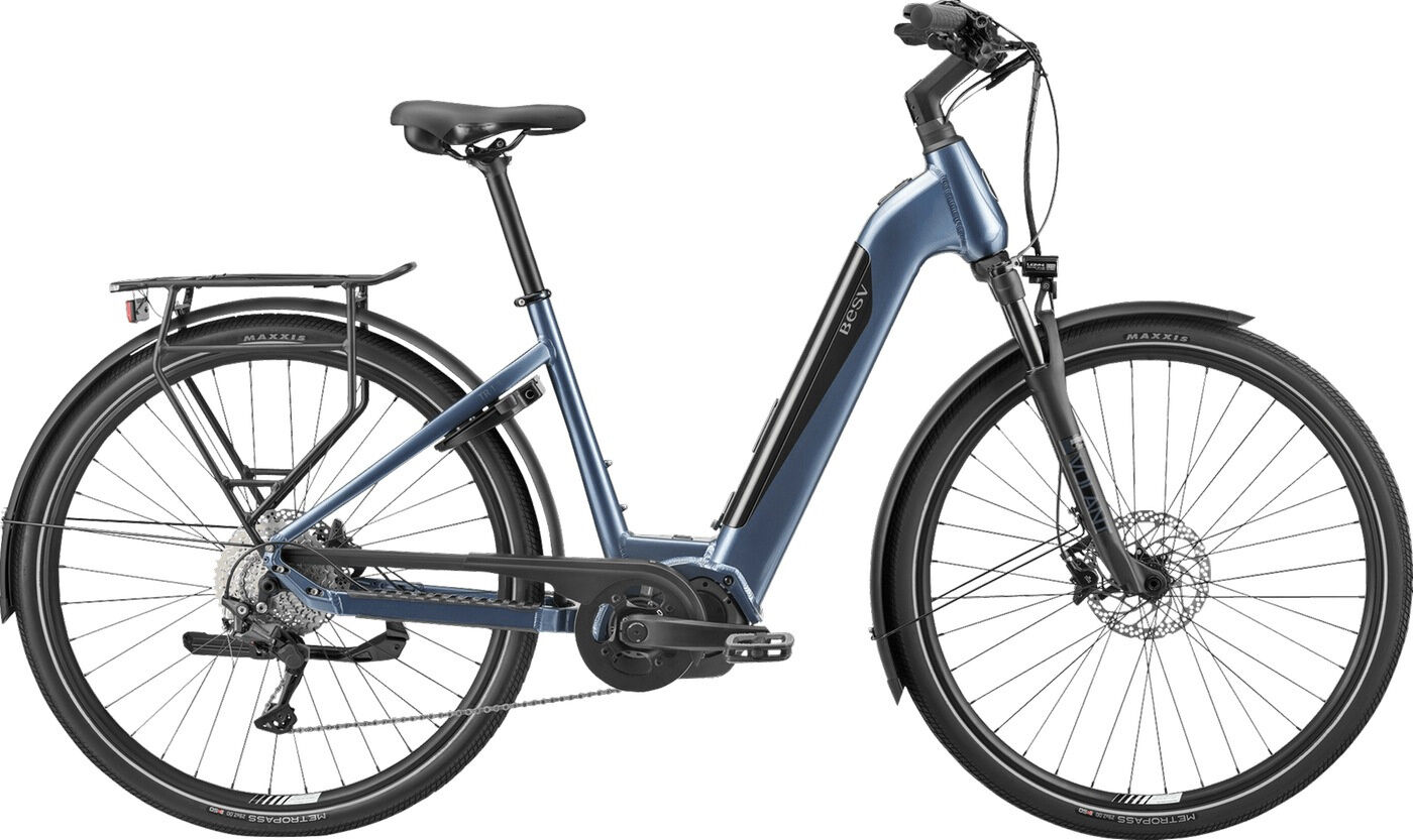 BESV TR 1.3 Low Step Dark Onyx Blue Gloss 2022 28" 630 Wh Wave