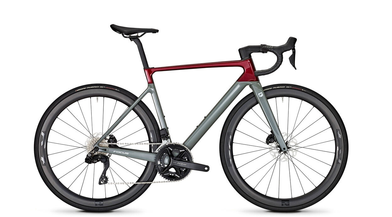 Focus Izalco Max 8.9 R7150 Di2 2024 Rennrad Focus Izalco Max 8.9 R7150 Di2 2024 Rennrad
