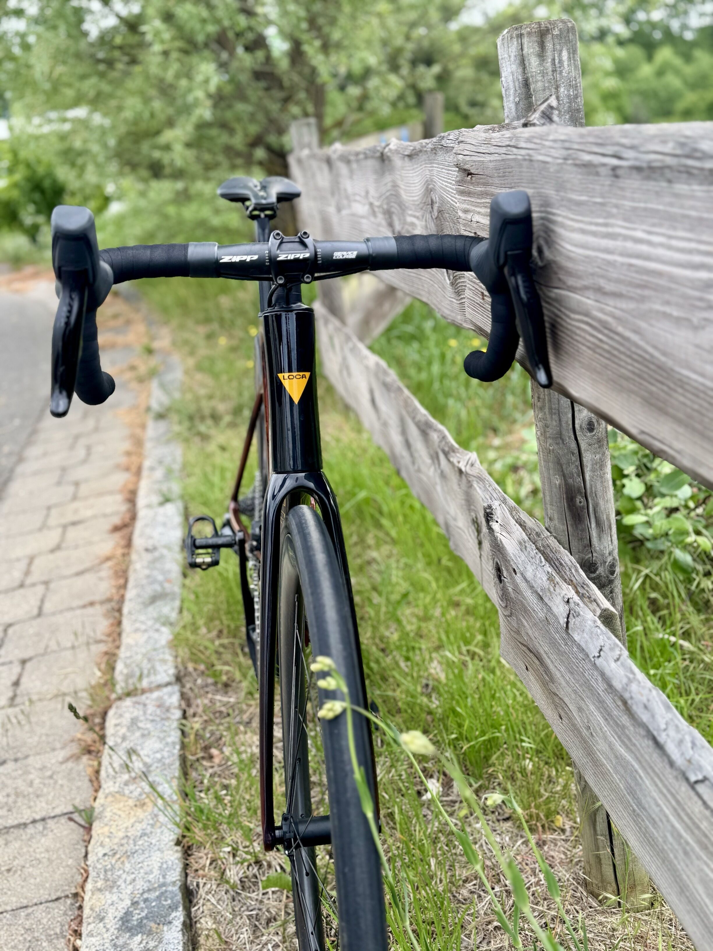 Loca Road + von vorne