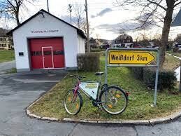 Der-Fahrrad-Reparier-Mann
